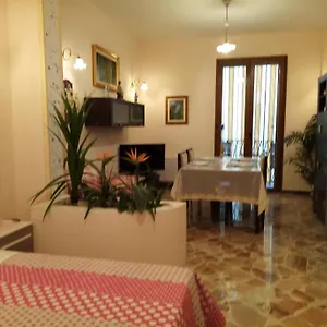  Appartamento Da Giusy Le Petit Bijou Italia